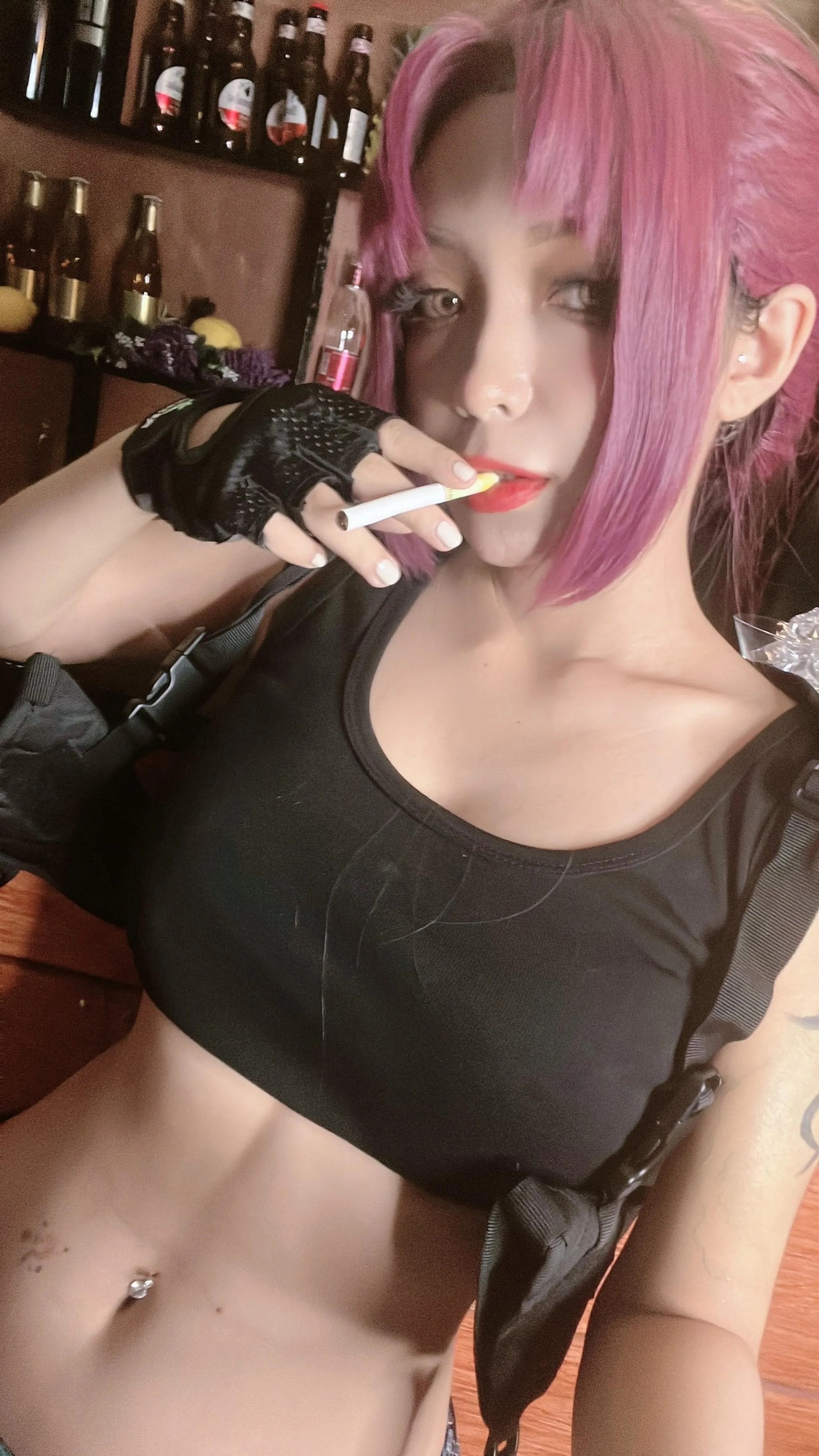 Umeko J – NO.051 Revy Black Lagoon [COMPLETE SET]-Revy Selfies [26P]插图1